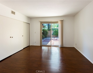 27601 Endeavor Street - Photo Thumbnail 20