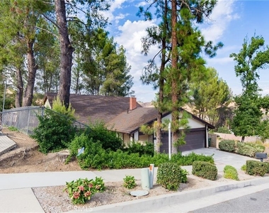 27601 Endeavor Street - Photo Thumbnail 2