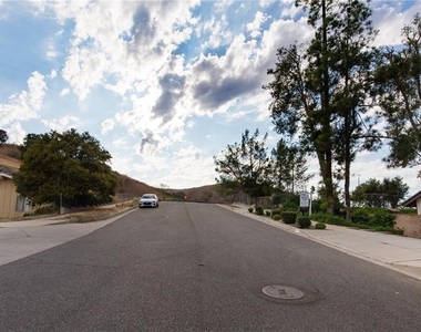 27601 Endeavor Street - Photo Thumbnail 21