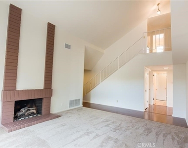27601 Endeavor Street - Photo Thumbnail 9