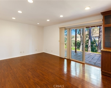 27601 Endeavor Street - Photo Thumbnail 14