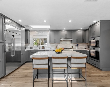 22736 Margarita Drive - Photo Thumbnail 6