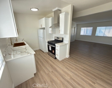 3723 Artesia - Photo Thumbnail 5