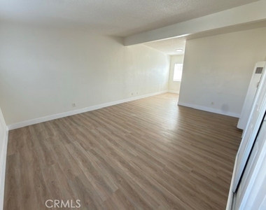 3723 Artesia - Photo Thumbnail 10