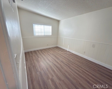 3723 Artesia - Photo Thumbnail 8