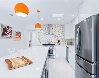1111 E Ramon - Photo Thumbnail 19