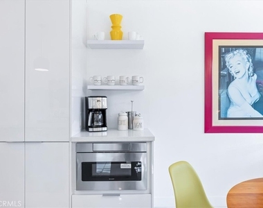 1111 E Ramon - Photo Thumbnail 10