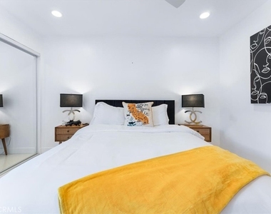 1111 E Ramon - Photo Thumbnail 34