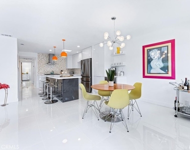 1111 E Ramon - Photo Thumbnail 8