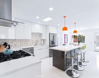 1111 E Ramon - Photo Thumbnail 16