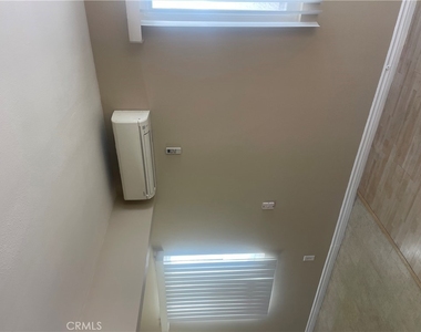 2217 S Grand - Photo Thumbnail 10