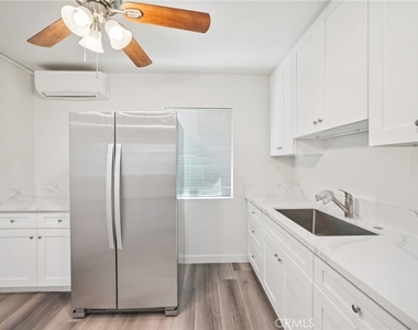 7745 Laurel Canyon Boulevard - Photo Thumbnail 6