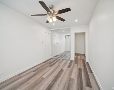7745 Laurel Canyon Boulevard - Photo Thumbnail 9