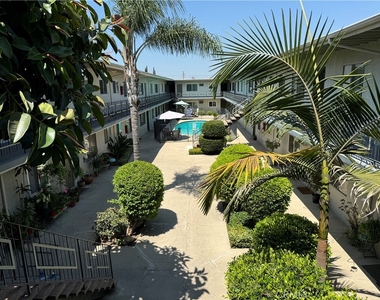 7745 Laurel Canyon Boulevard - Photo Thumbnail 21