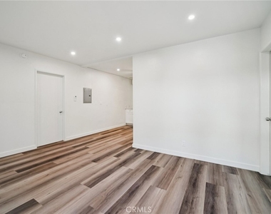 7745 Laurel Canyon Boulevard - Photo Thumbnail 1