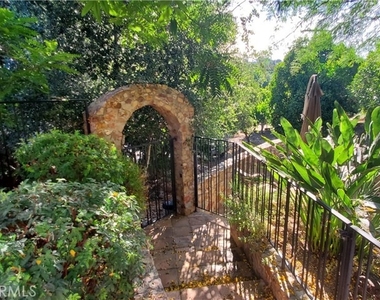 11920 Betsworth Road - Photo Thumbnail 6