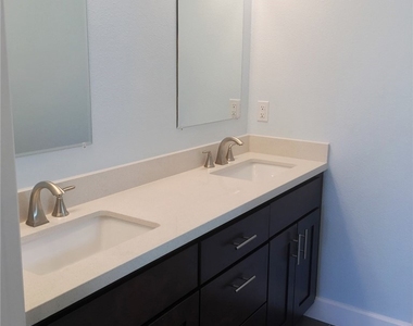 5313 W Lehnhardt - Photo Thumbnail 8