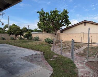 5313 W Lehnhardt - Photo Thumbnail 12