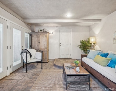 610 Marigold Avenue - Photo Thumbnail 9