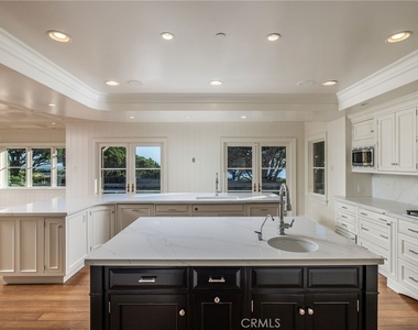 34 Pelican Point - Photo Thumbnail 14