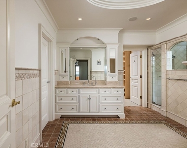 34 Pelican Point - Photo Thumbnail 24