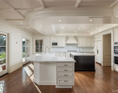 34 Pelican Point - Photo Thumbnail 12