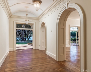 34 Pelican Point - Photo Thumbnail 11