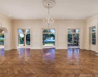 34 Pelican Point - Photo Thumbnail 8