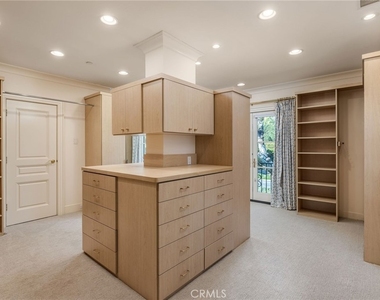 34 Pelican Point - Photo Thumbnail 25