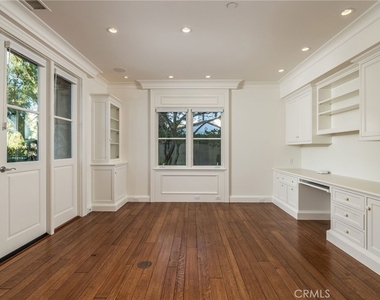 34 Pelican Point - Photo Thumbnail 35