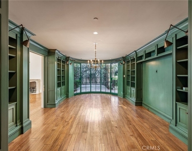 34 Pelican Point - Photo Thumbnail 16