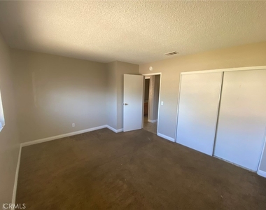 21061 Nisqually Road - Photo Thumbnail 10
