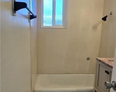 1095 E Nocta Street - Photo Thumbnail 23