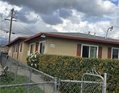 1095 E Nocta Street - Photo Thumbnail 4