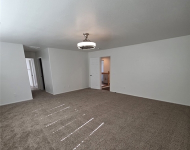 28688 Lavatera Avenue - Photo Thumbnail 8