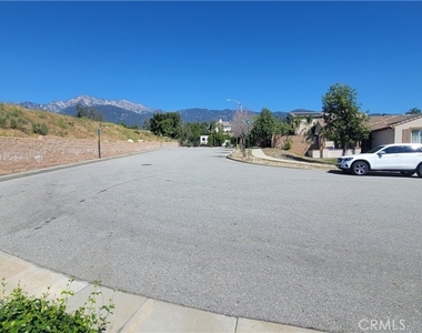 12349 Rodeo - Photo Thumbnail 5