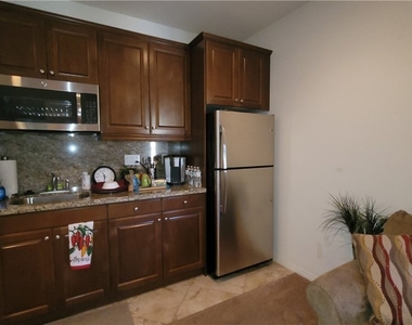 12349 Rodeo - Photo Thumbnail 9