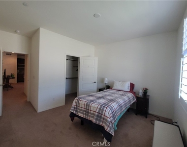 12349 Rodeo - Photo Thumbnail 18