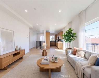 2426 S West View Street - Photo Thumbnail 3