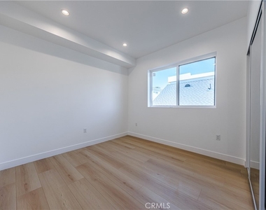 2426 S West View Street - Photo Thumbnail 26