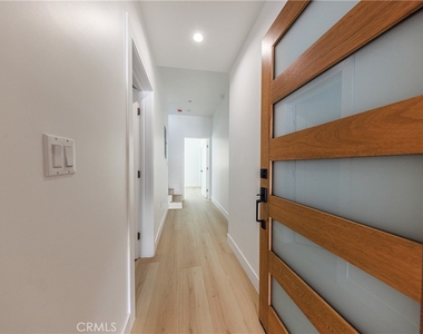 2426 S West View Street - Photo Thumbnail 7