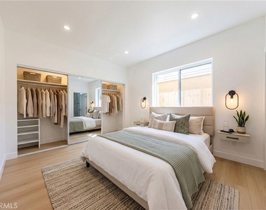 2426 S West View Street - Photo Thumbnail 1