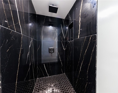 2426 S West View Street - Photo Thumbnail 10