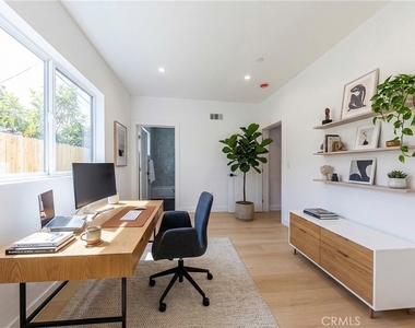 2426 S West View Street - Photo Thumbnail 5