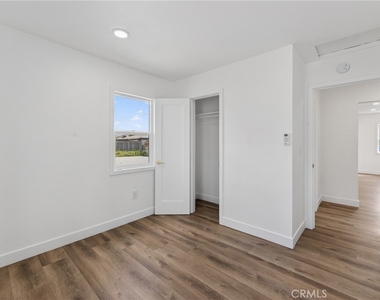 1095 E Phillips Blvd - Photo Thumbnail 24