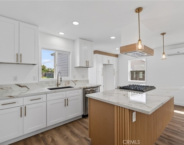 1095 E Phillips Blvd - Photo Thumbnail 17