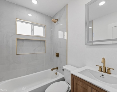 1095 E Phillips Blvd - Photo Thumbnail 21