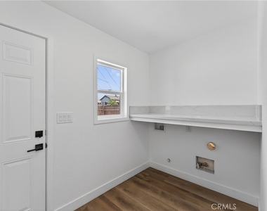 1095 E Phillips Blvd - Photo Thumbnail 25
