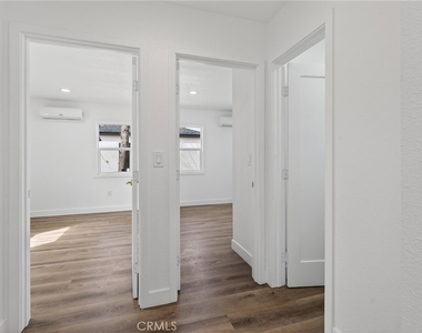 1095 E Phillips Blvd - Photo Thumbnail 18