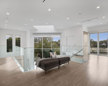 6379 Colgate Avenue - Photo Thumbnail 26